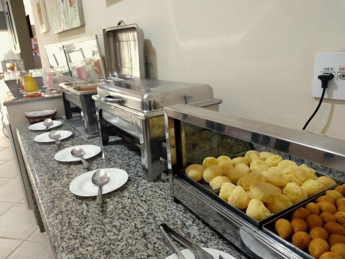 Hotel Santiago Lindóia Buitenkant foto