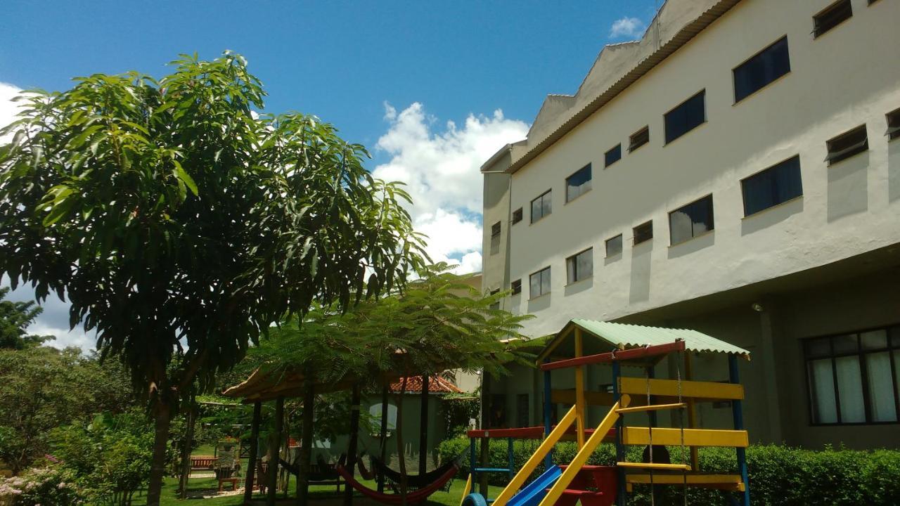 Hotel Santiago Lindóia Buitenkant foto